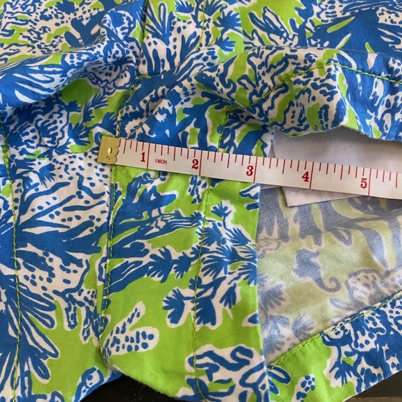 Lilly Pulitzer The Walsh Shorts in Limeade Floral Coral Print Shorts Size 0 - Picture 4 of 4
